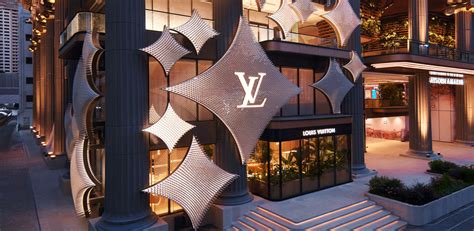 louis vuitton cafe thailand.